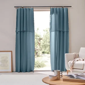 Cortina painel com barra bourdon em linho azul francês