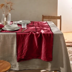 Caminho de mesa bordado ponto cobertor em linho lavado bordô