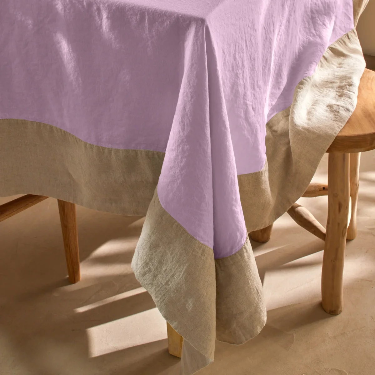 Toalha de mesa rectangular bicolor em linho lavado lilás - Image 4