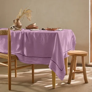 Toalha de mesa retangular sob medida barra bourdon em linho lavado lilás