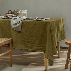 Toalha de mesa retangular bordado rolinho em linho lavado verde azeitona