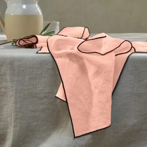 Guardanapo bordado rolinho em linho lavado rosa